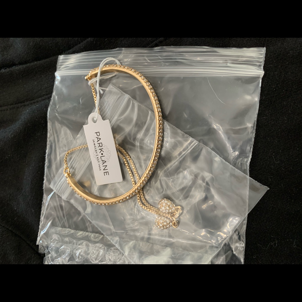 Park Lane Adjustable Bracelet-Gold And Crystal 40$